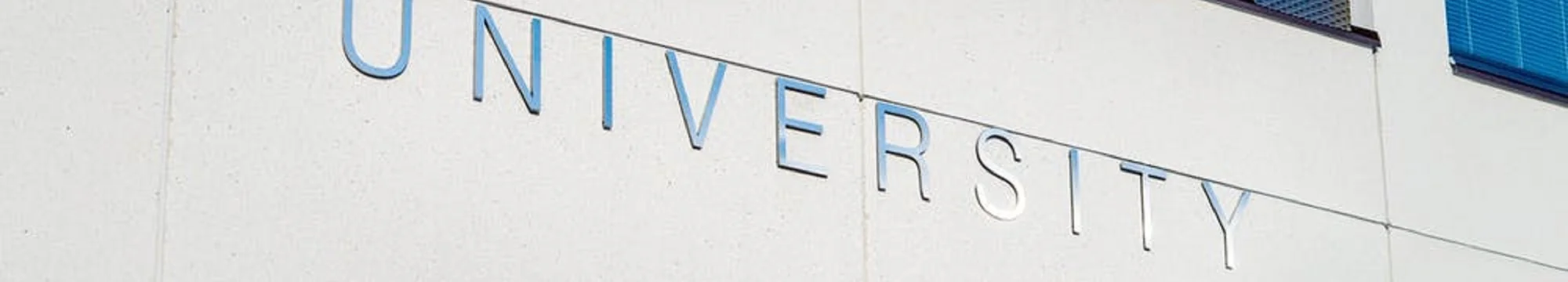 Rückforderung von BerufungsLeistungsbezügen bei vorzeitigem Hochschulwechsel – BayVGH, Urt. vom 18.08.2017, 3 BV 16.132